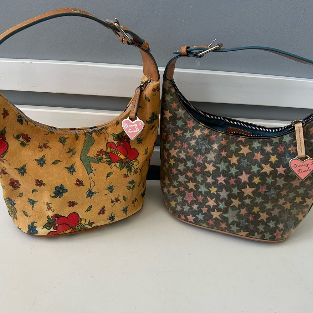 2 “vintage” Dooney & Bourke handbags.
*as is project bags*